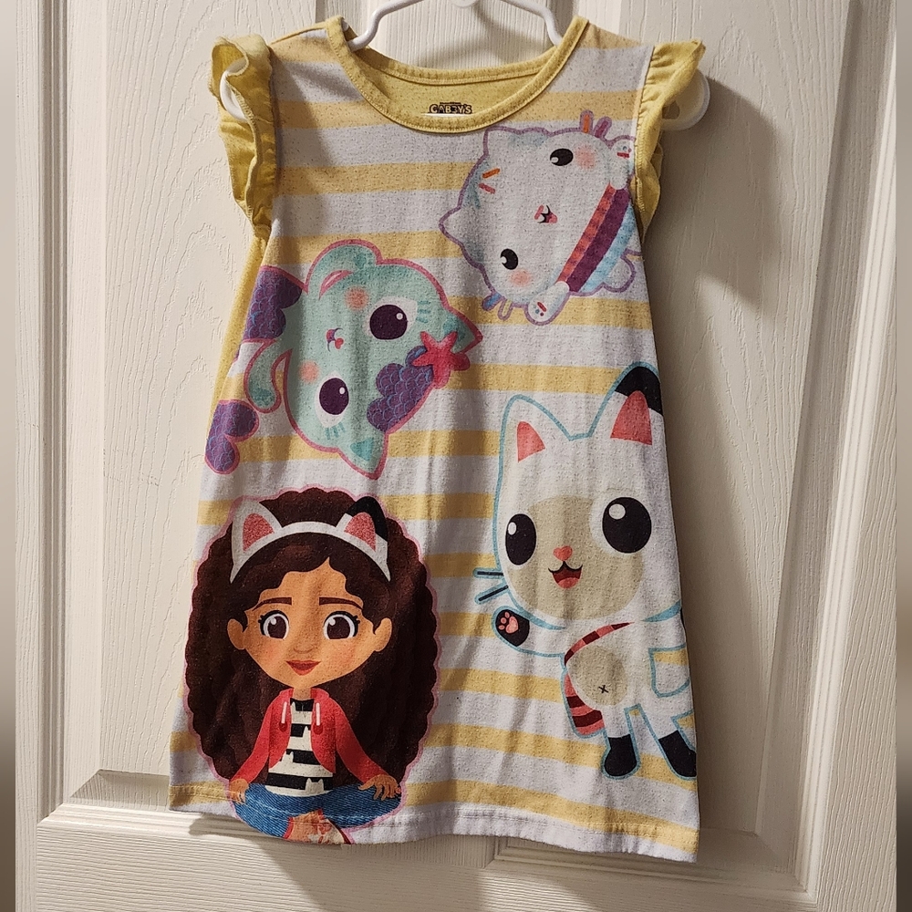 Gabby dollhouse nightgown